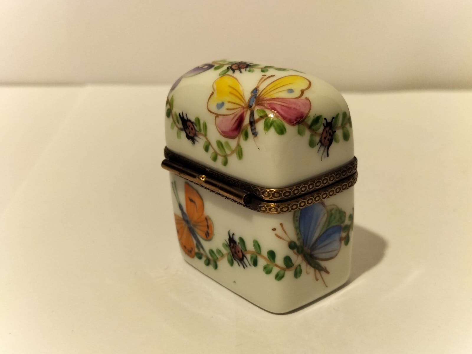 Limoges France Lidded Case with 2 French Crystal Scent Bottles HandPainted